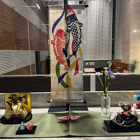 Apa Hotel Toyama Ekimae Buitenkant foto