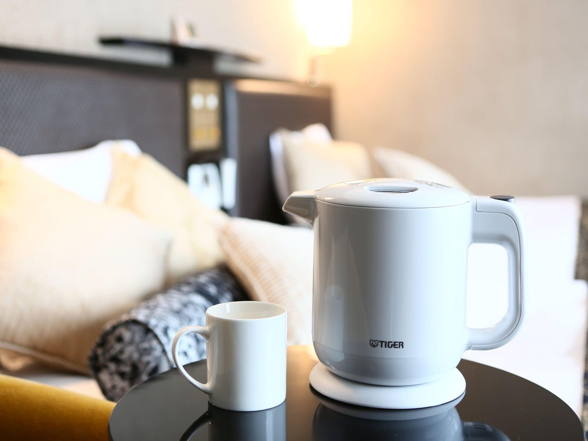 Apa Hotel Toyama Ekimae Buitenkant foto