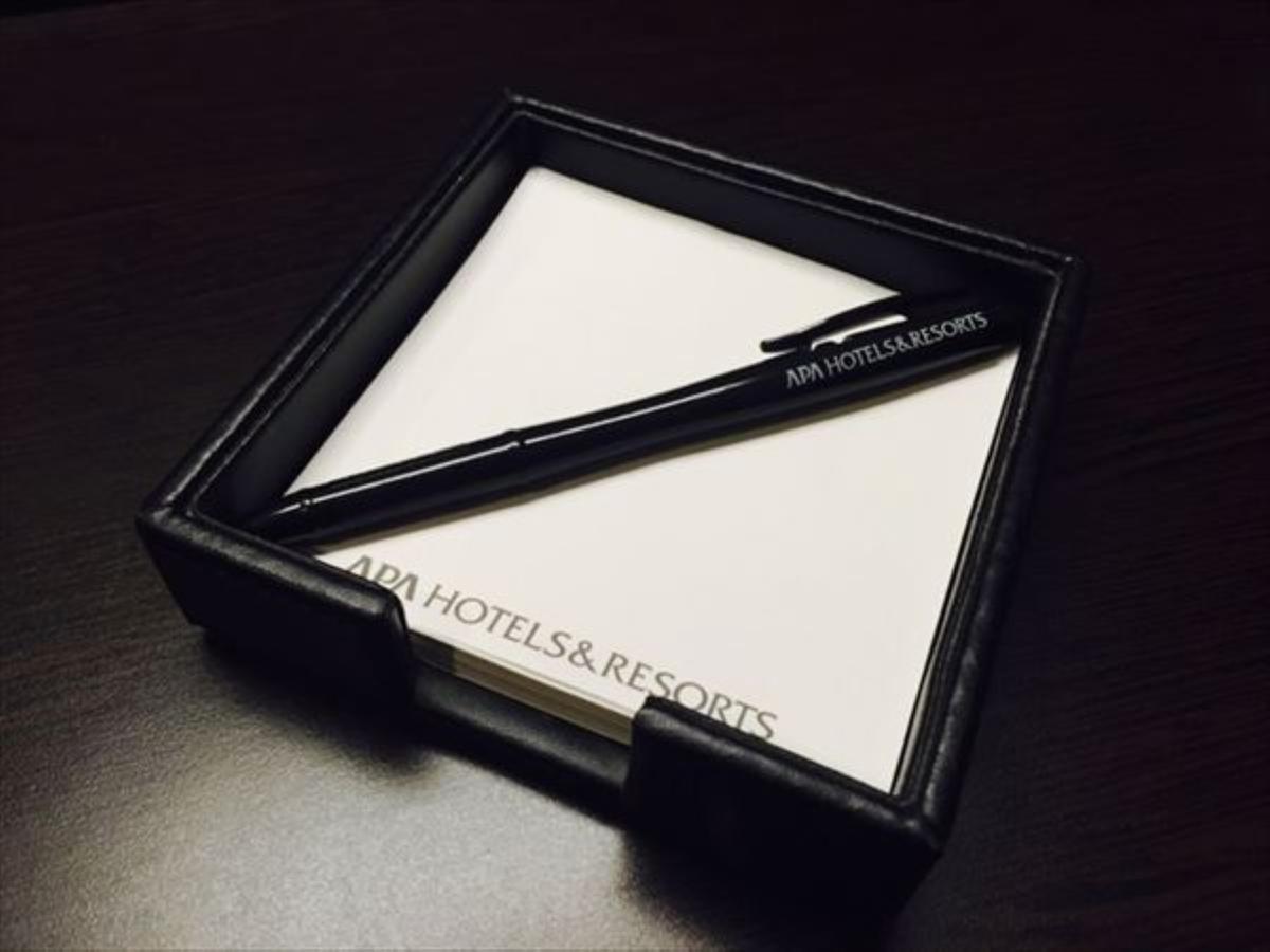 Apa Hotel Toyama Ekimae Buitenkant foto
